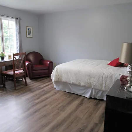 Luxury Suites At Military Trail Toronto Room photo