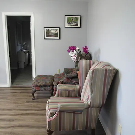 Luxury Suites At Military Trail Toronto Room photo