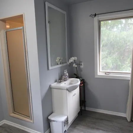 Luxury Suites At Military Trail Toronto Room photo