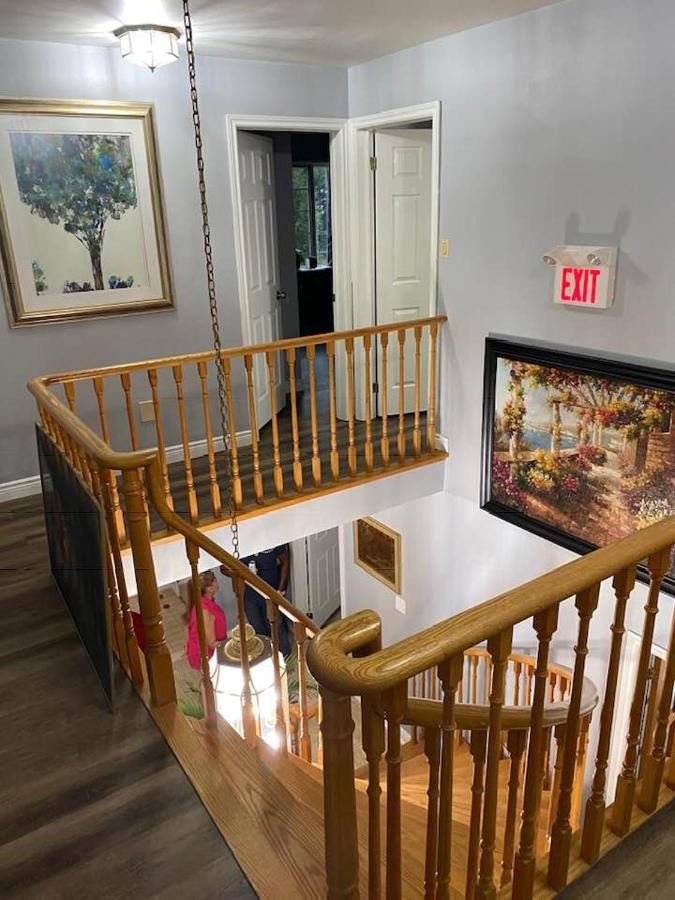 Homestay Luxury At Military Trail Toronto