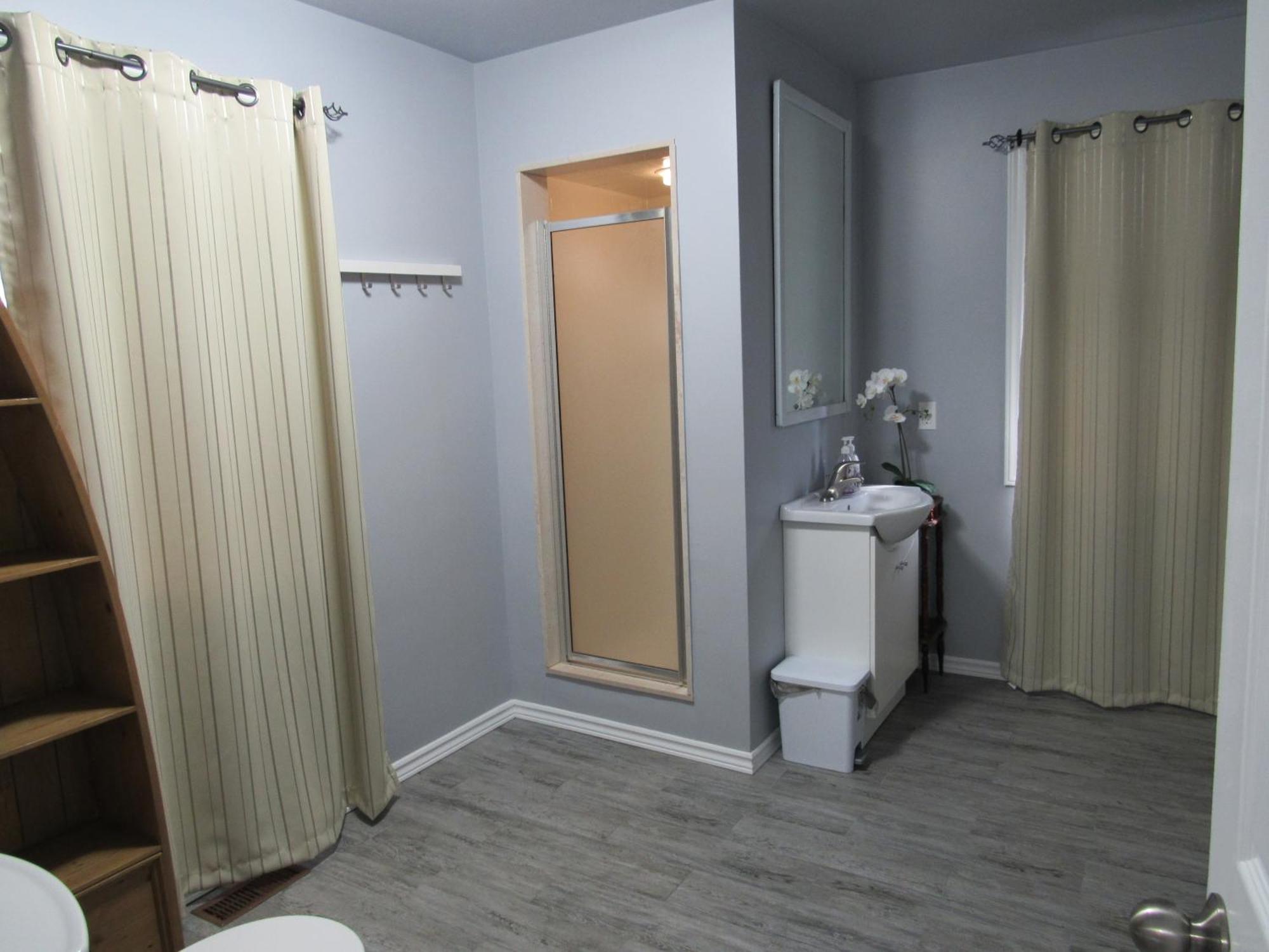 Luxury At Military Trail Homestay Toronto